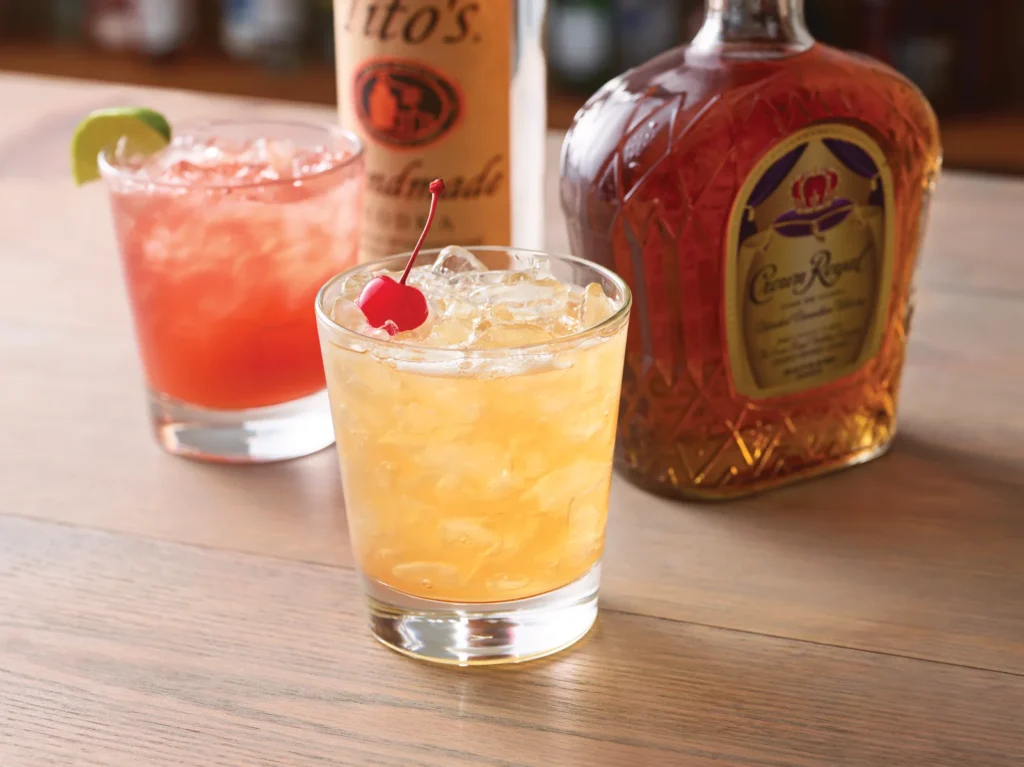 Crown Whiskey Sour / Bay Breeze — Applebee's at SaskHop Regina