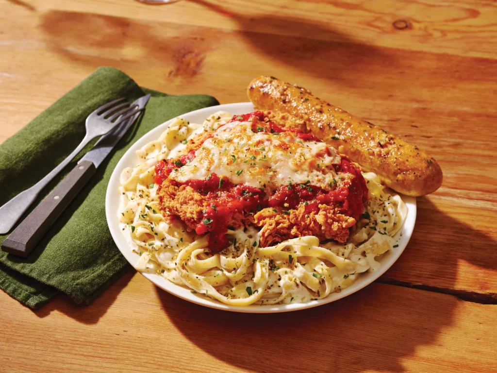 Chicken Parmesan Fettuccine — Applebee's at SaskHop Regina