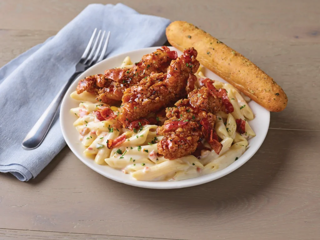 Four-Cheese Mac & Cheese with Honey Pepper Tenders — Applebee's at SaskHop Regina